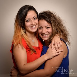 Portrait carré studio photographe noir et blanc couleur Saint brieuc Christelle Anthoine