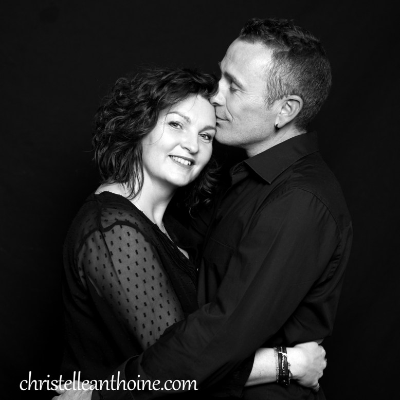 Christelle Anthoine Photographe couple séance noir et blanc studio bretagne saint brieuc