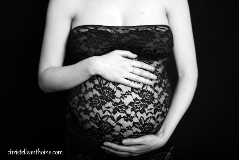 Photographe bretagne grossesse femme enceinte nouveau né enfant cotes darmor saint brieuc